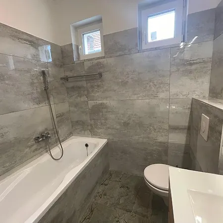 Holyday Relax 펜션 *